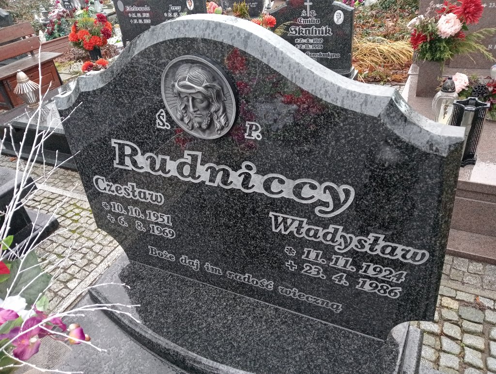 Akiko Fukoya - Rudnicka 1972 Baborów - Grobonet - Wyszukiwarka osób pochowanych