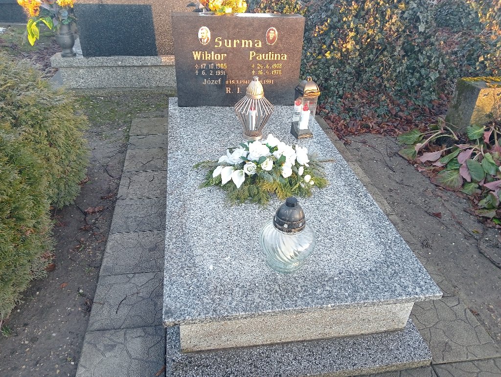 Grób Józef Surma
